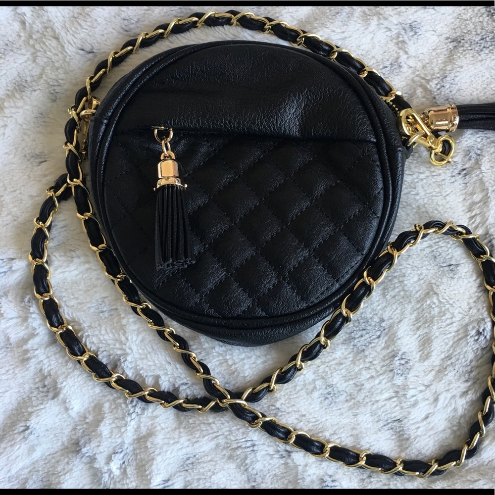 Faux leather black cross body handbag - Picture 1 of 4